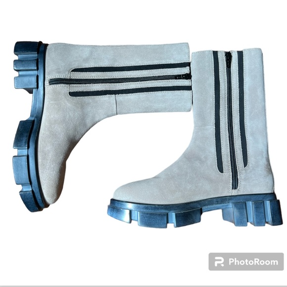 Free People 🆕 Brooks Chelsea Gray/Tan Suede Lug Sole Boots Size 37/7 - Picture 6 of 12